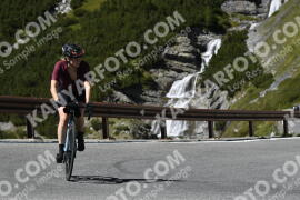 Photo #2721386 | 23-08-2022 14:06 | Passo Dello Stelvio - Waterfall curve BICYCLES