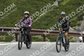 Fotó #3759489 | 08-08-2023 10:05 | Passo Dello Stelvio - Vízesés kanyar Bicajosok