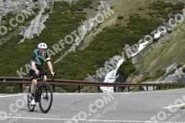 Photo #3056082 | 07-06-2023 10:09 | Passo Dello Stelvio - Waterfall curve BICYCLES