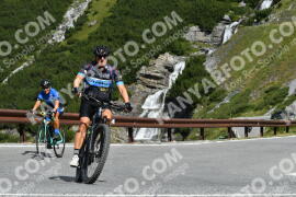 Photo #2412404 | 26-07-2022 10:26 | Passo Dello Stelvio - Waterfall curve BICYCLES