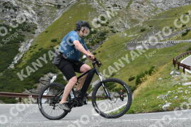 Photo #2689743 | 20-08-2022 11:15 | Passo Dello Stelvio - Waterfall curve BICYCLES