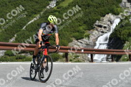 Photo #2207129 | 30-06-2022 10:07 | Passo Dello Stelvio - Waterfall curve BICYCLES