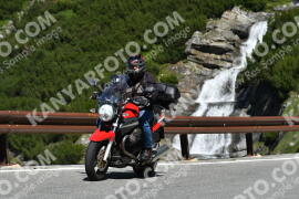 Foto #2239777 | 06-07-2022 10:48 | Passo Dello Stelvio - Waterfall Kehre