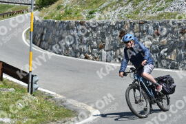 Photo #2355241 | 19-07-2022 11:56 | Passo Dello Stelvio - Waterfall curve BICYCLES