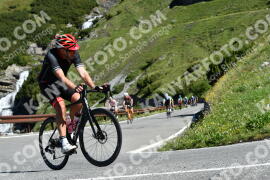 Photo #2183978 | 25-06-2022 09:52 | Passo Dello Stelvio - Waterfall curve BICYCLES