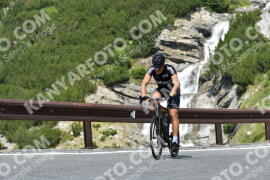 Photo #2364991 | 21-07-2022 12:13 | Passo Dello Stelvio - Waterfall curve BICYCLES