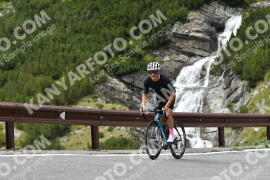 Photo #2532550 | 07-08-2022 14:36 | Passo Dello Stelvio - Waterfall curve BICYCLES