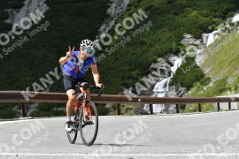 Photo #2459394 | 31-07-2022 14:12 | Passo Dello Stelvio - Waterfall curve BICYCLES