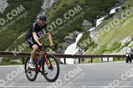 Photo #3202132 | 23-06-2023 13:21 | Passo Dello Stelvio - Waterfall curve BICYCLES