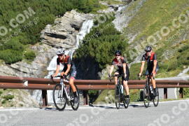 Photo #2555023 | 09-08-2022 10:11 | Passo Dello Stelvio - Waterfall curve BICYCLES