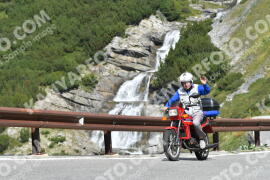 Photo #2579375 | 10-08-2022 11:06 | Passo Dello Stelvio - Waterfall curve