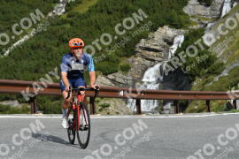 Photo #2680475 | 17-08-2022 09:50 | Passo Dello Stelvio - Waterfall curve BICYCLES