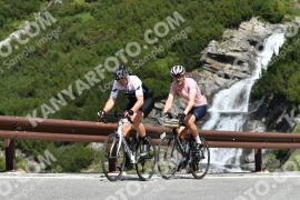 Photo #2207624 | 30-06-2022 11:10 | Passo Dello Stelvio - Waterfall curve BICYCLES