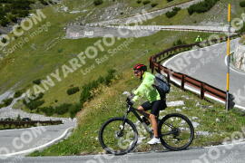 Fotó #2701414 | 21-08-2022 14:26 | Passo Dello Stelvio - Vízesés kanyar Bicajosok