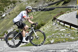 Photo #2081805 | 04-06-2022 10:22 | Passo Dello Stelvio - Waterfall curve BICYCLES