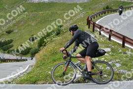 Photo #2384752 | 24-07-2022 15:09 | Passo Dello Stelvio - Waterfall curve BICYCLES