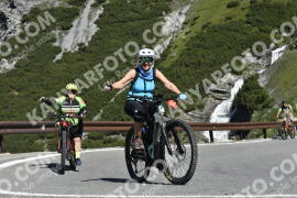Fotó #3477296 | 15-07-2023 10:04 | Passo Dello Stelvio - Vízesés kanyar Bicajosok