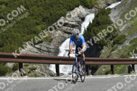 Photo #3171349 | 19-06-2023 10:15 | Passo Dello Stelvio - Waterfall curve BICYCLES