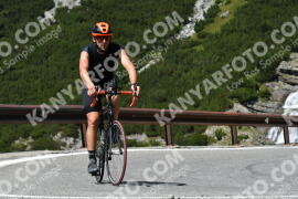 Fotó #2506249 | 04-08-2022 12:48 | Passo Dello Stelvio - Vízesés kanyar Bicajosok