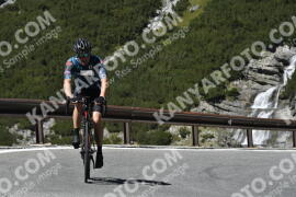 Photo #2720411 | 23-08-2022 12:56 | Passo Dello Stelvio - Waterfall curve BICYCLES