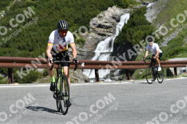 Photo #2202328 | 27-06-2022 10:14 | Passo Dello Stelvio - Waterfall curve BICYCLES