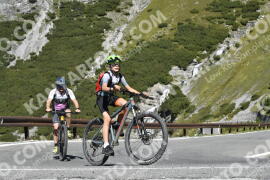 Photo #2727115 | 24-08-2022 10:59 | Passo Dello Stelvio - Waterfall curve BICYCLES