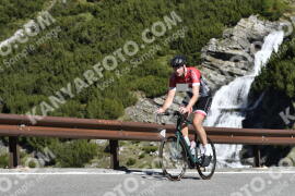 Foto #2109020 | 08-06-2022 09:45 | Passo Dello Stelvio - Waterfall Kehre BICYCLES