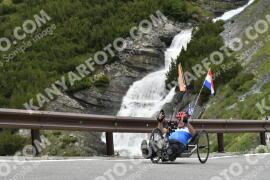 Photo #3203624 | 23-06-2023 11:45 | Passo Dello Stelvio - Waterfall curve BICYCLES