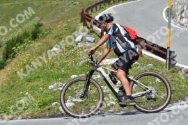Photo #2401080 | 25-07-2022 13:17 | Passo Dello Stelvio - Waterfall curve BICYCLES
