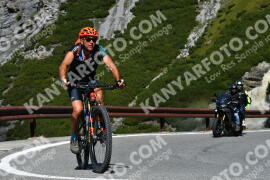 Photo #3912315 | 16-08-2023 10:47 | Passo Dello Stelvio - Waterfall curve BICYCLES