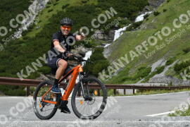 Photo #2205761 | 29-06-2022 11:52 | Passo Dello Stelvio - Waterfall curve BICYCLES