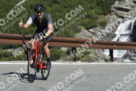 Fotó #3497637 | 16-07-2023 10:05 | Passo Dello Stelvio - Vízesés kanyar Bicajosok
