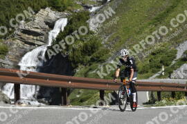 Photo #3348515 | 04-07-2023 09:45 | Passo Dello Stelvio - Waterfall curve BICYCLES