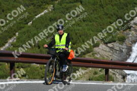 Fotó #4139349 | 03-09-2023 10:17 | Passo Dello Stelvio - Vízesés kanyar Bicajosok