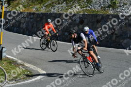 Photo #3985113 | 20-08-2023 10:34 | Passo Dello Stelvio - Waterfall curve BICYCLES