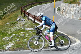 Foto #2683914 | 17-08-2022 14:34 | Passo Dello Stelvio - Waterfall Kehre BICYCLES