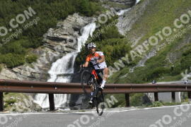 Photo #3279869 | 29-06-2023 09:38 | Passo Dello Stelvio - Waterfall curve BICYCLES