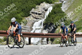 Photo #2320141 | 16-07-2022 11:06 | Passo Dello Stelvio - Waterfall curve BICYCLES