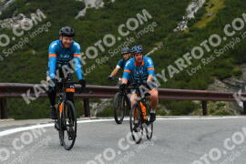 Foto #4280634 | 17-09-2023 10:16 | Passo Dello Stelvio - Waterfall Kehre BICYCLES