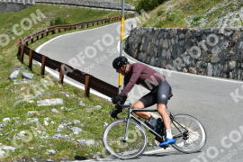 Photo #2417795 | 27-07-2022 11:40 | Passo Dello Stelvio - Waterfall curve BICYCLES