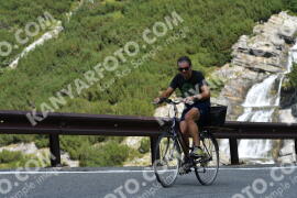 Photo #2657054 | 15-08-2022 10:31 | Passo Dello Stelvio - Waterfall curve BICYCLES