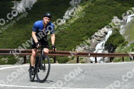 Photo #2194111 | 26-06-2022 11:03 | Passo Dello Stelvio - Waterfall curve BICYCLES