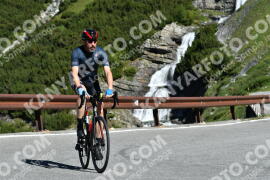 Photo #2183811 | 25-06-2022 09:44 | Passo Dello Stelvio - Waterfall curve BICYCLES