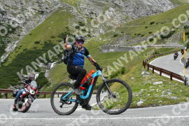 Photo #2461876 | 31-07-2022 11:03 | Passo Dello Stelvio - Waterfall curve BICYCLES