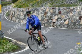 Photo #2206130 | 29-06-2022 14:15 | Passo Dello Stelvio - Waterfall curve BICYCLES