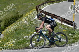 Photo #3241069 | 26-06-2023 13:21 | Passo Dello Stelvio - Waterfall curve BICYCLES