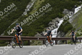 Photo #2128987 | 13-06-2022 12:30 | Passo Dello Stelvio - Waterfall curve BICYCLES