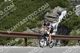 Photo #3618137 | 29-07-2023 10:16 | Passo Dello Stelvio - Waterfall curve BICYCLES