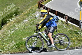 Fotó #2265501 | 09-07-2022 11:36 | Passo Dello Stelvio - Vízesés kanyar Bicajosok