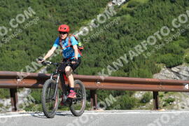 Photo #2380100 | 24-07-2022 09:40 | Passo Dello Stelvio - Waterfall curve BICYCLES
